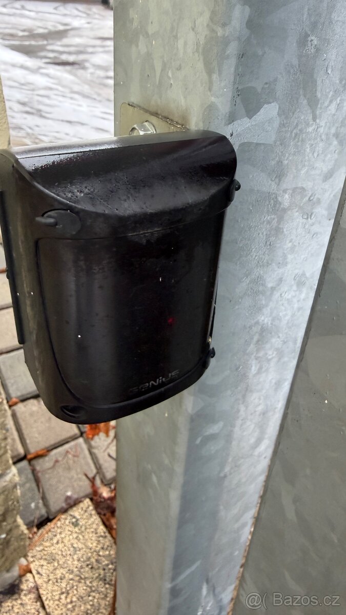 Elektrická pojezdová brána s motorem - 5