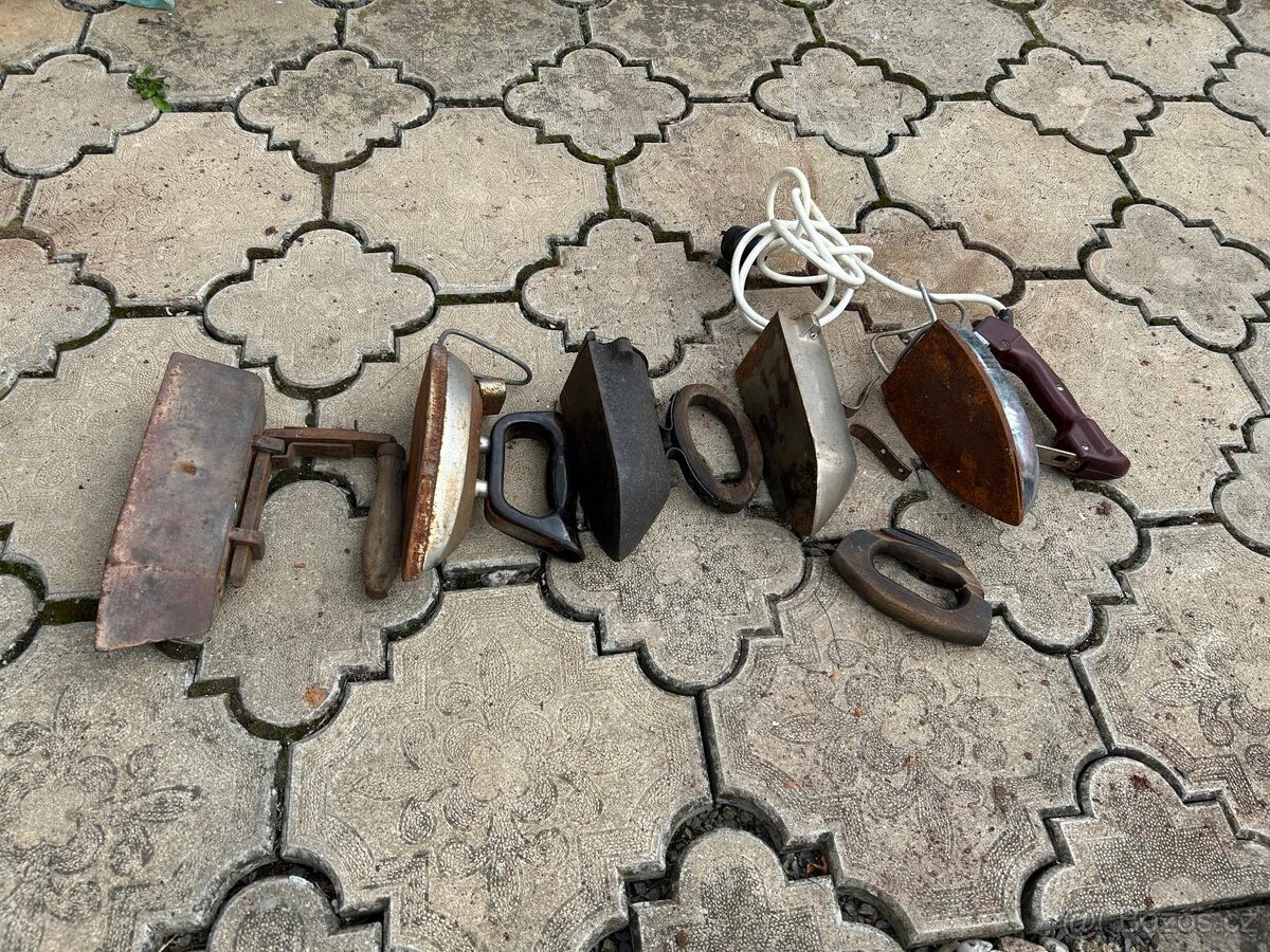 Staré žehličky - 5