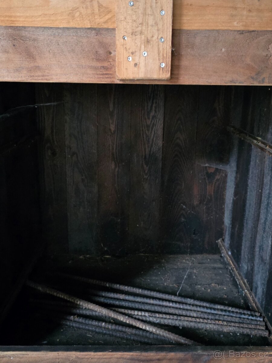 Dřevěná udírna - 5