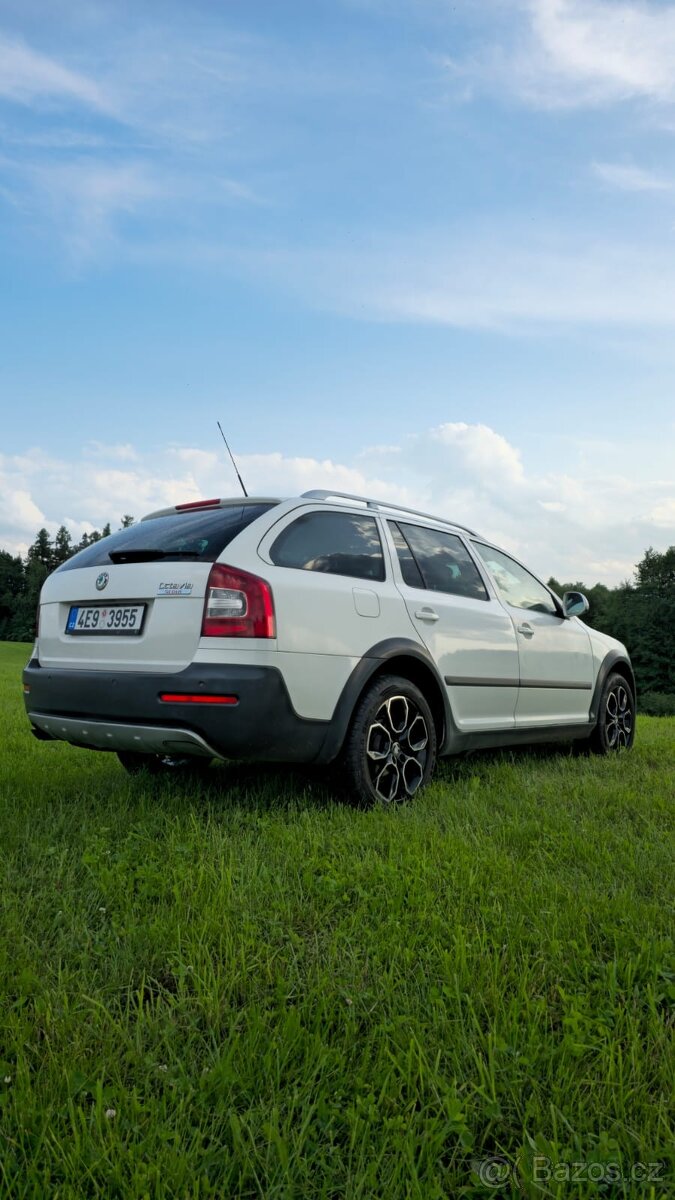 Škoda Octavia 2 Scout 4x4 - 5