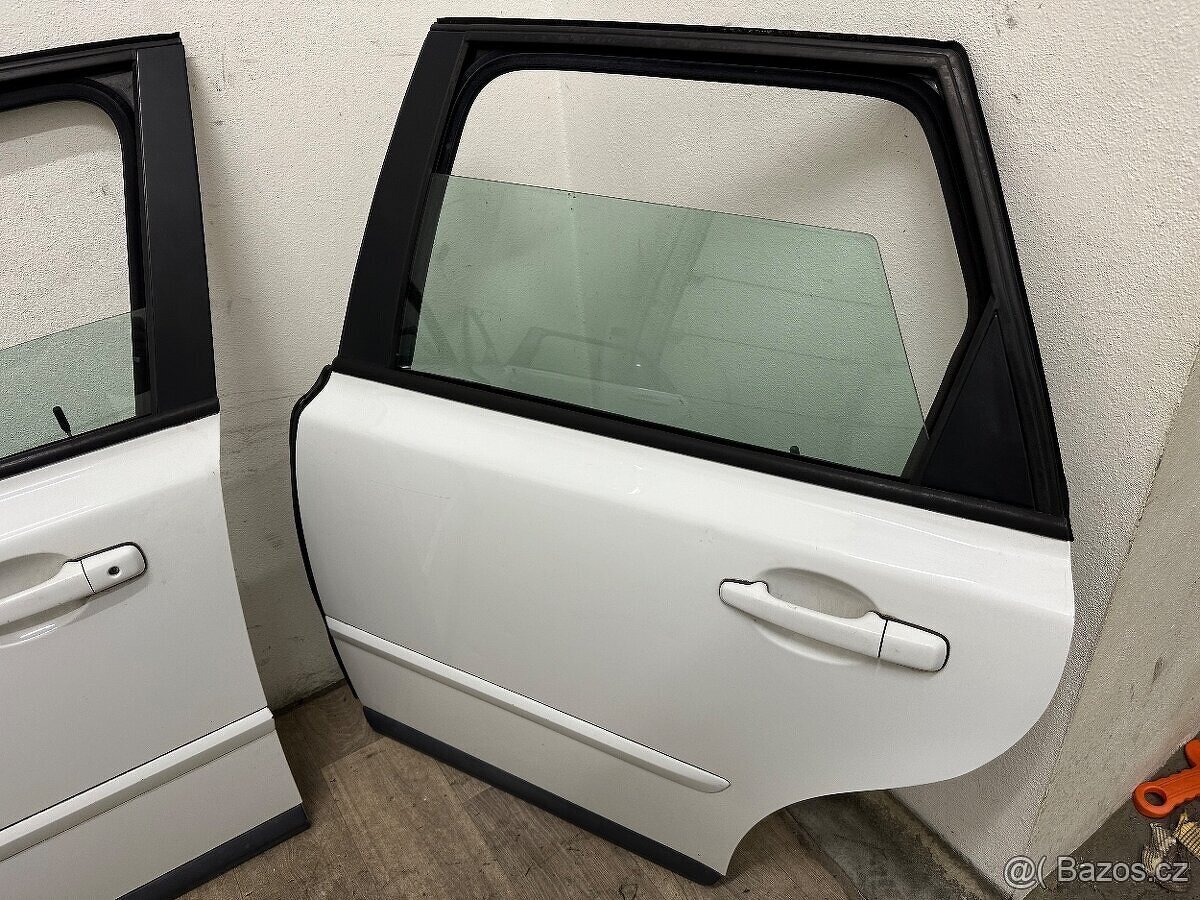 Volvo V50 boční dveře - 5