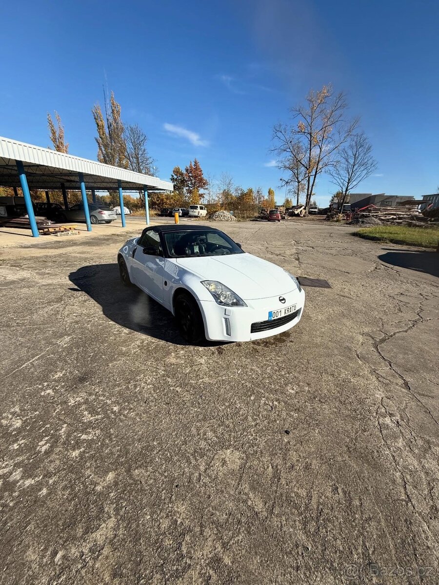 Nissan 350 z - 5
