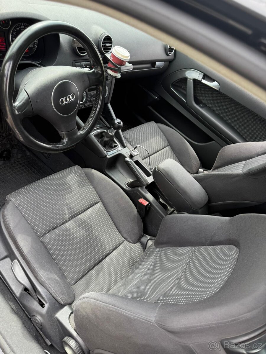 Audi a3 8p s-line - 5