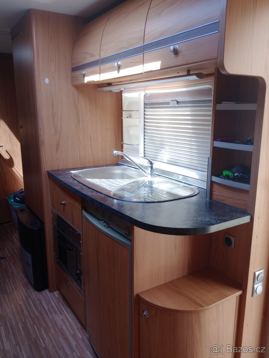 Prodám Karavan Burstner pro 9 osob - 5