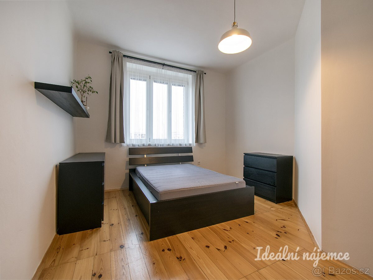 Pronájem bytu 2+kk, Žižkovo náměstí, Žižkov, 21.900,- 49 m2 - 5