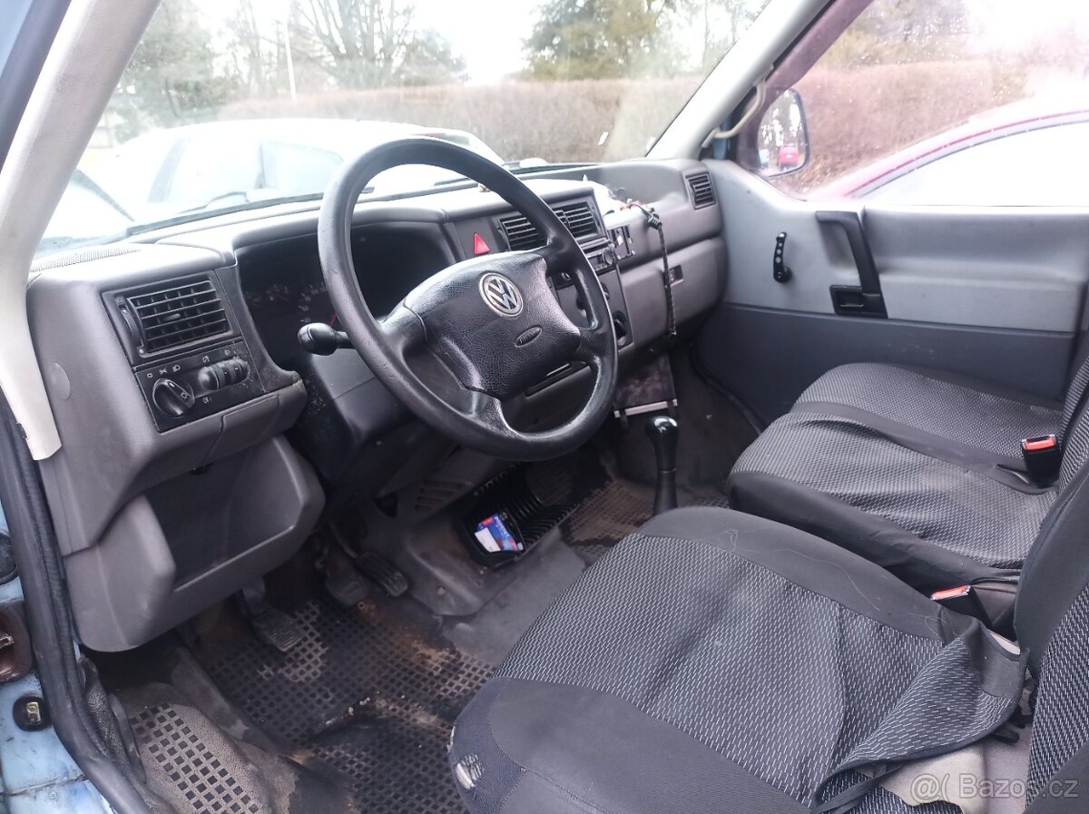 Prodám VW Caravelle 2,5 tdi - 5