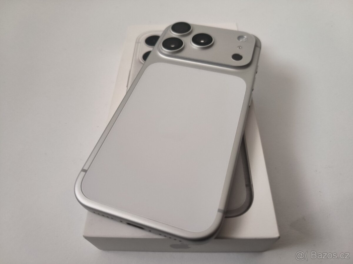 apple iphone 17 PRO 256gb Silver / Batéria 100% - 5