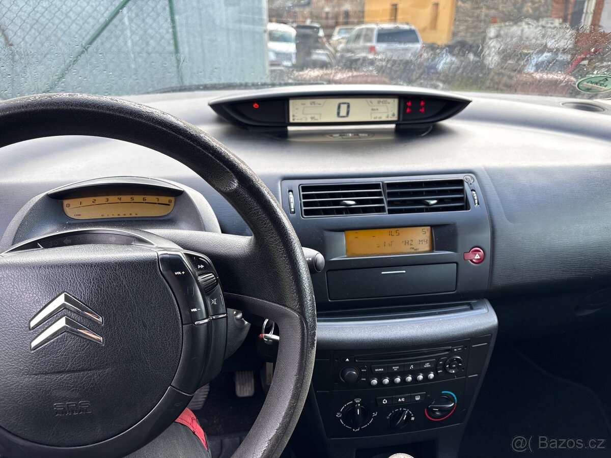 Citroen C4 1.6 i - 5
