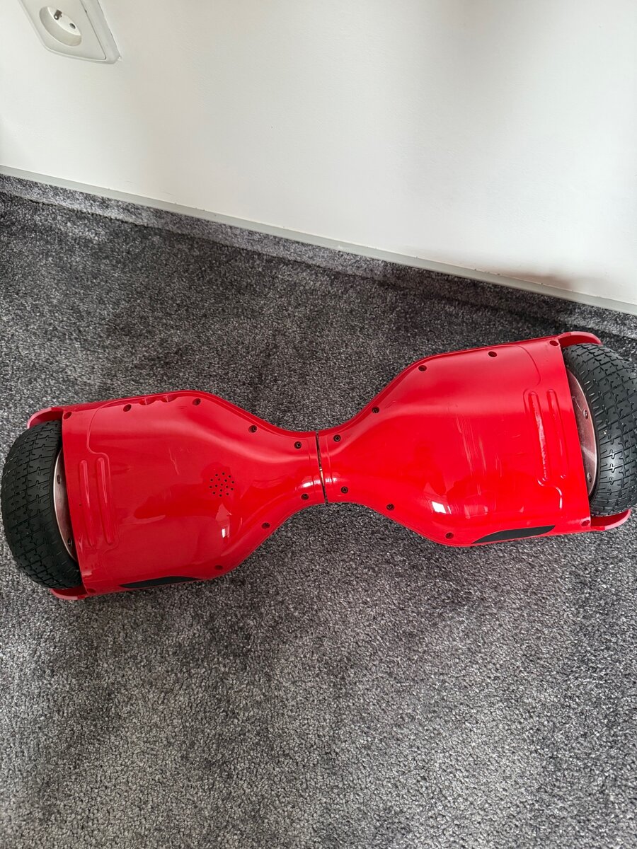 Červený hoverboard - 5