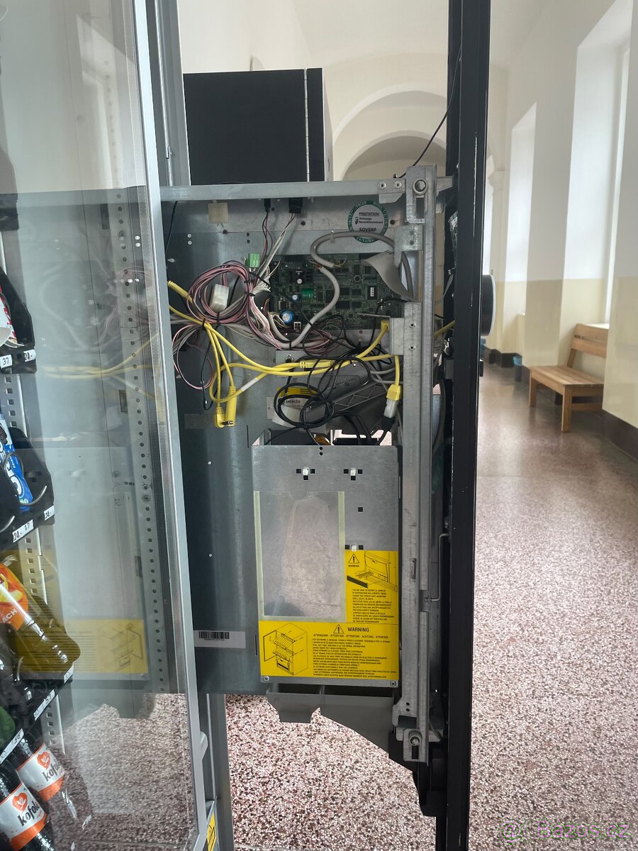 Necta Samba – repasovaný prodejní automat + mincovník + - 5