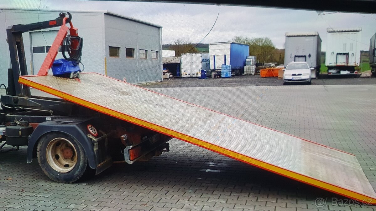 Nosič kontejneru plato