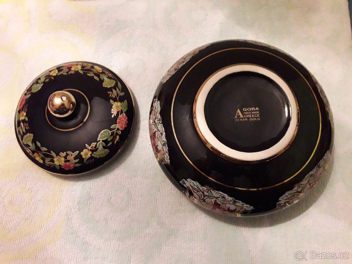 Prodám různé porcelánové a skleněné cukřenky, dózy, hrnky. - 5