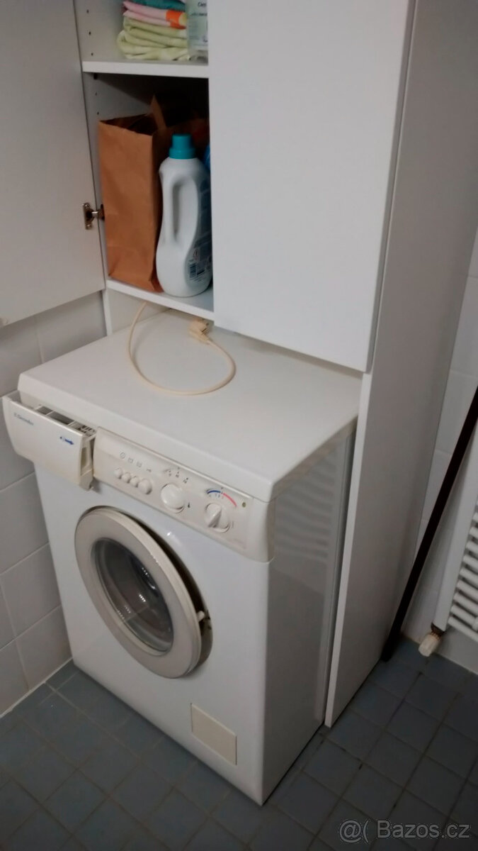 IKEA NYSJÖN Skříňka na pračku - 5