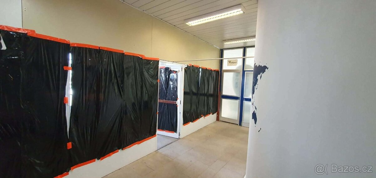 Pronájem obchodního prostoru 28 m2 Kuřim - 5