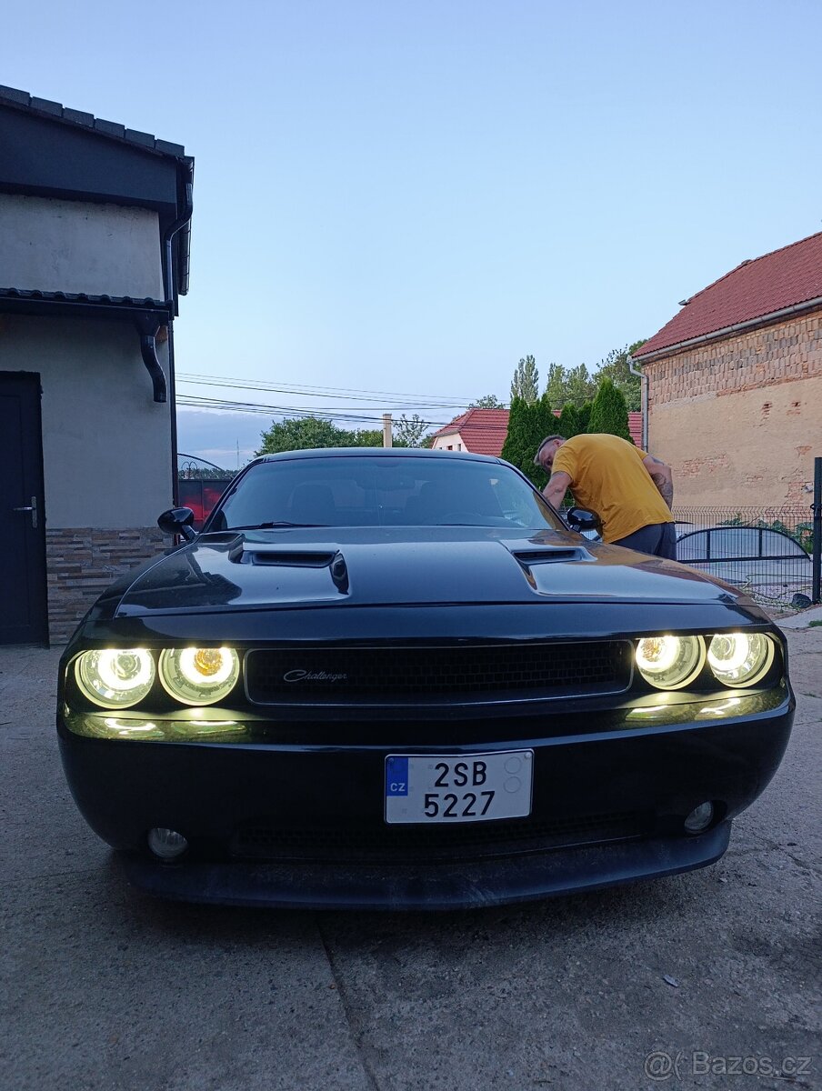 Dodge Challenger 3.6 - 5