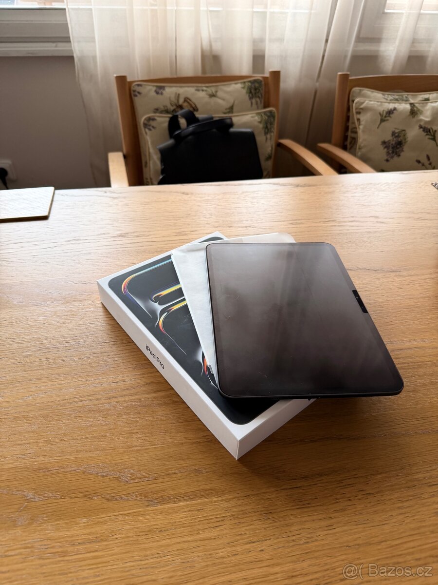 iPad Pro 11 ( 2024 ) M4 , 256gb Wi-fi. - 5