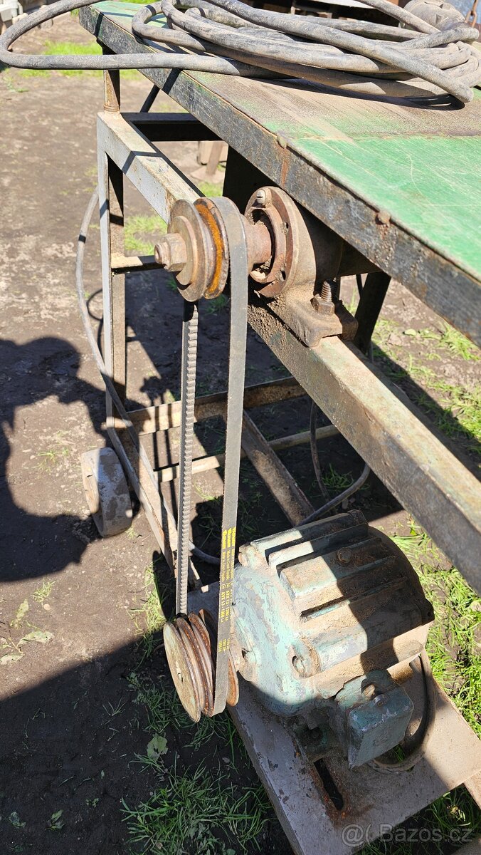 Velká cirkulárka, silný motor. - 5