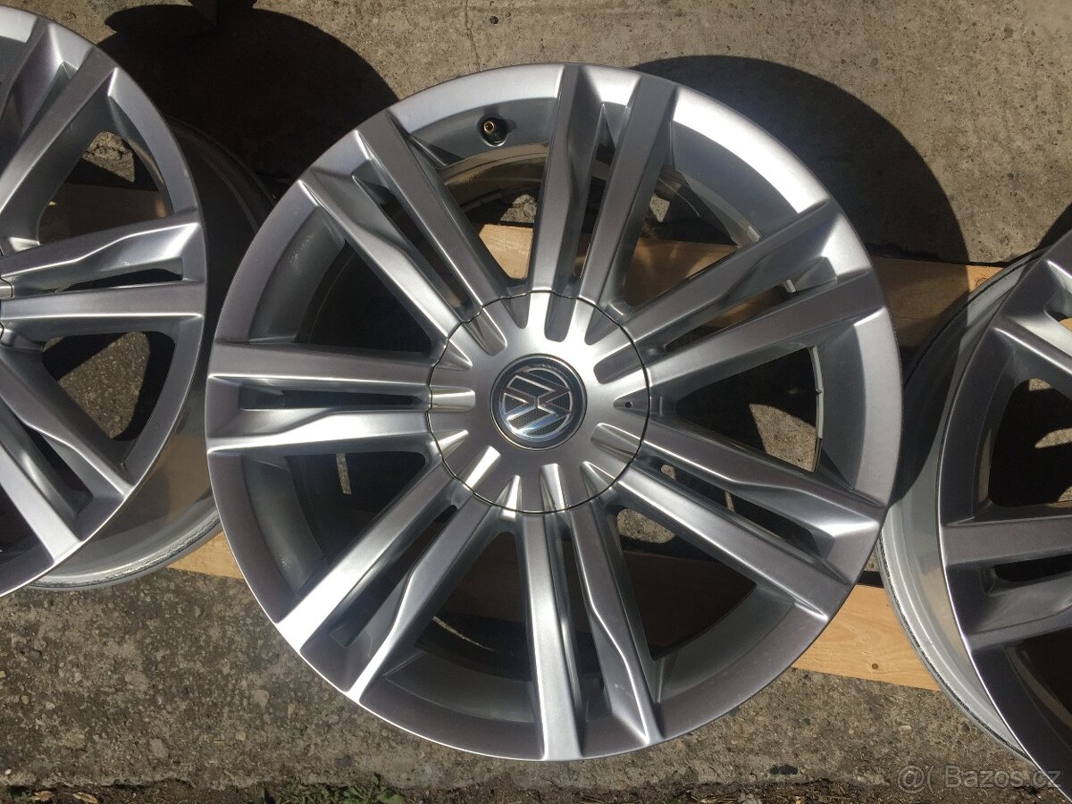 ALU VW Golf R17 7Jx17 ET49 5x112 originál VW Geneva - 5