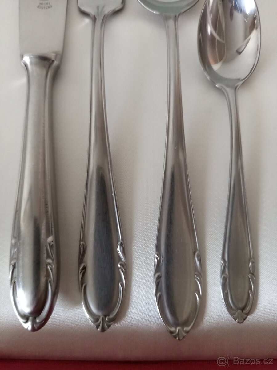 STAROZITNE PRIBORY - 5