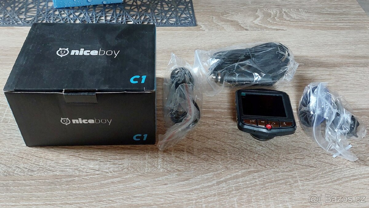 Kamera do auta Niceboy C1 - 5