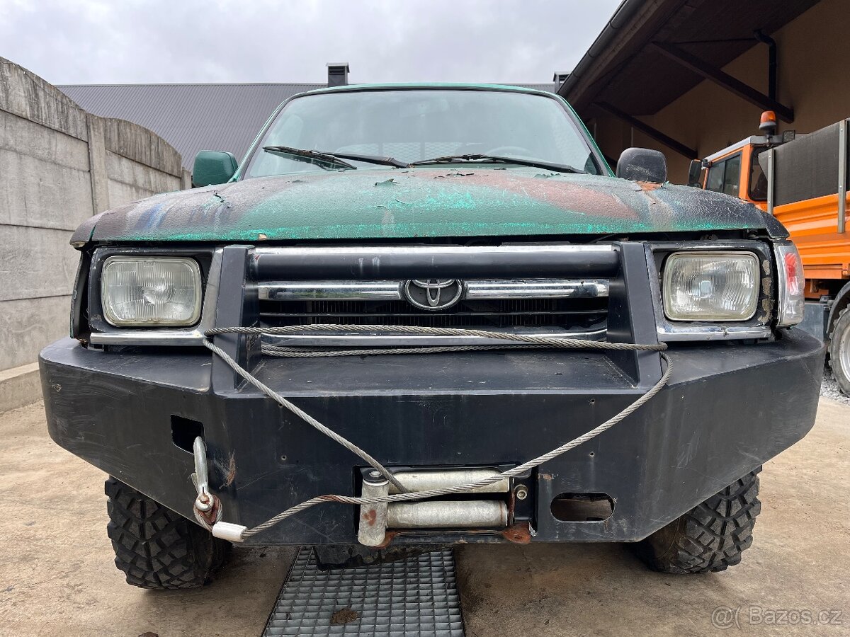 Toyota Hilux 2.4 TD LN 170 ExtraCab