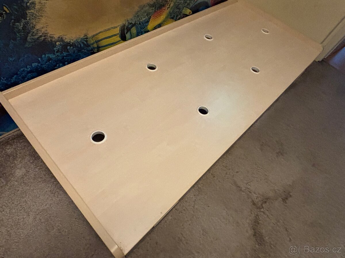 Postel s úložným prostorem - 5