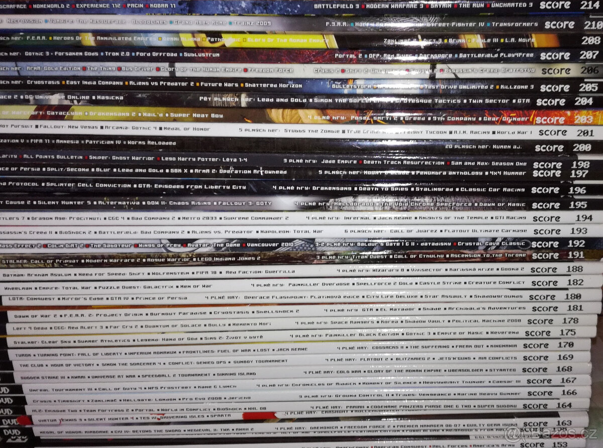 Časopisy SCORE a LEVEL - 5