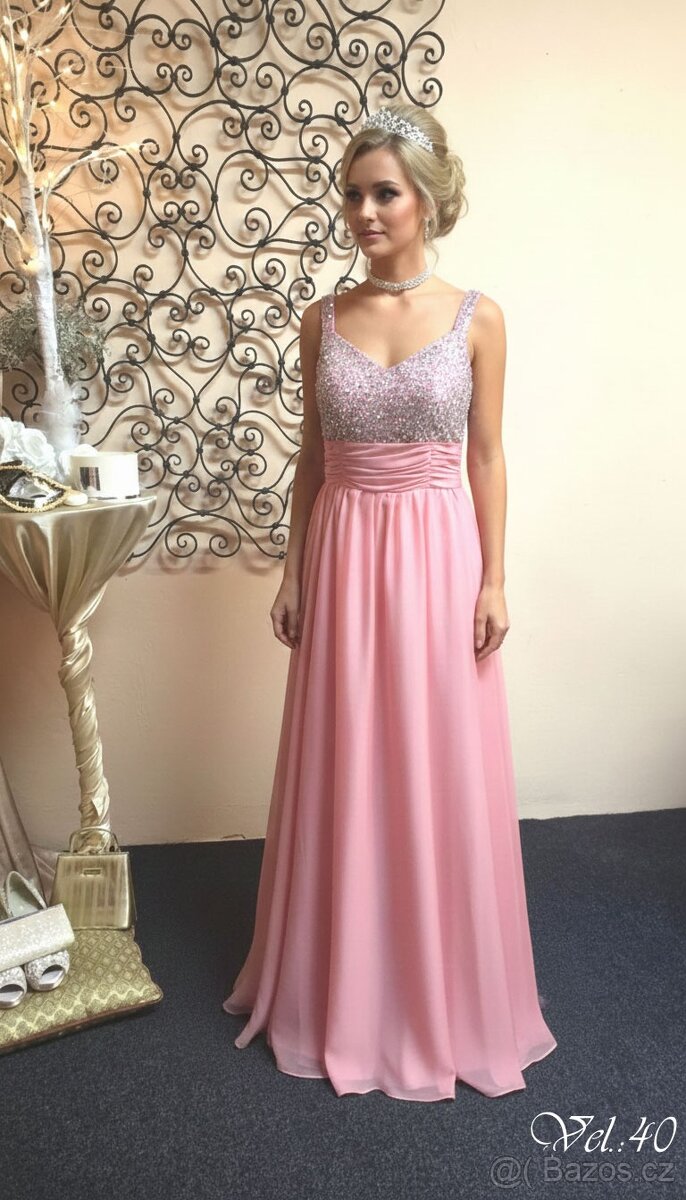 VÝPRODEJ PLESOVÝCH ŠATŮ - 5