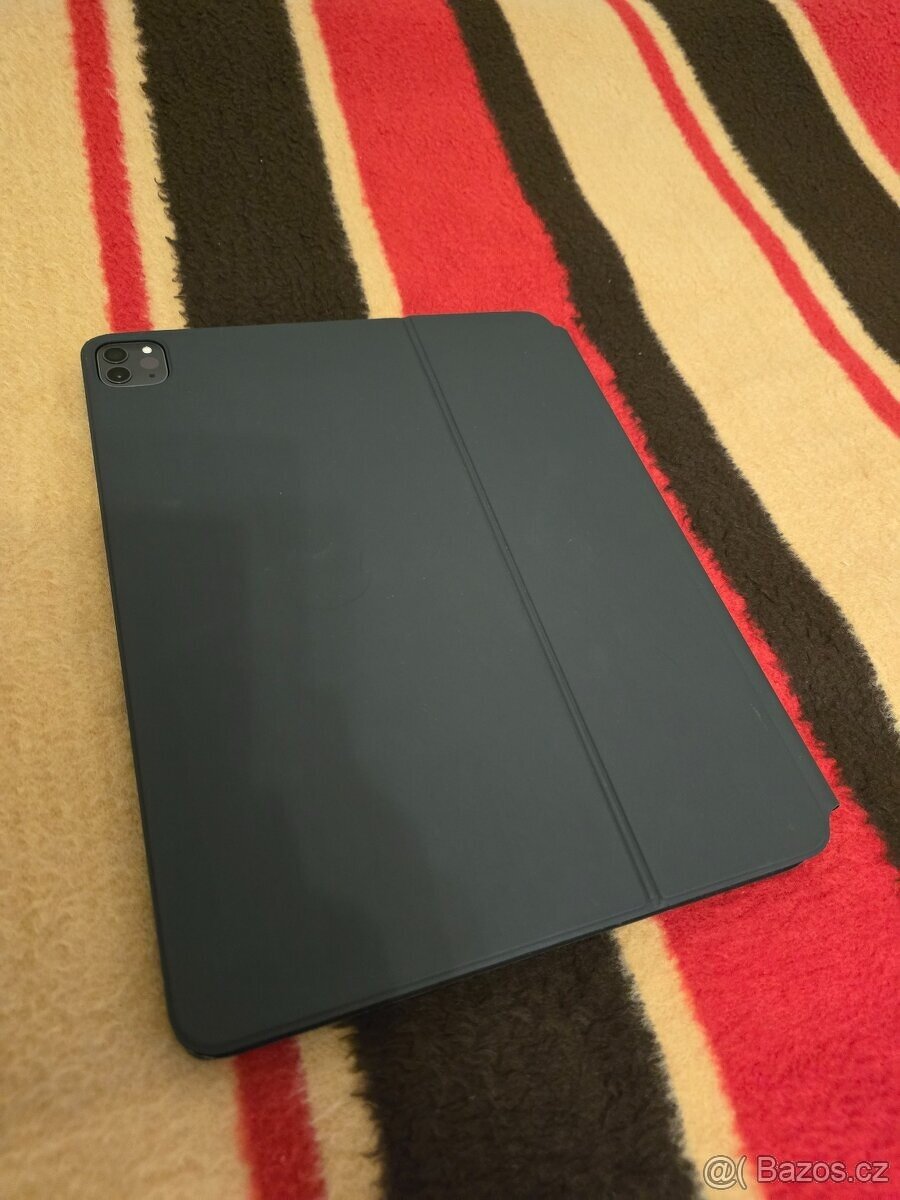 iPad Pro 12.9" (2020) - 128 GB / Cellular + Magic Keyboard - 5