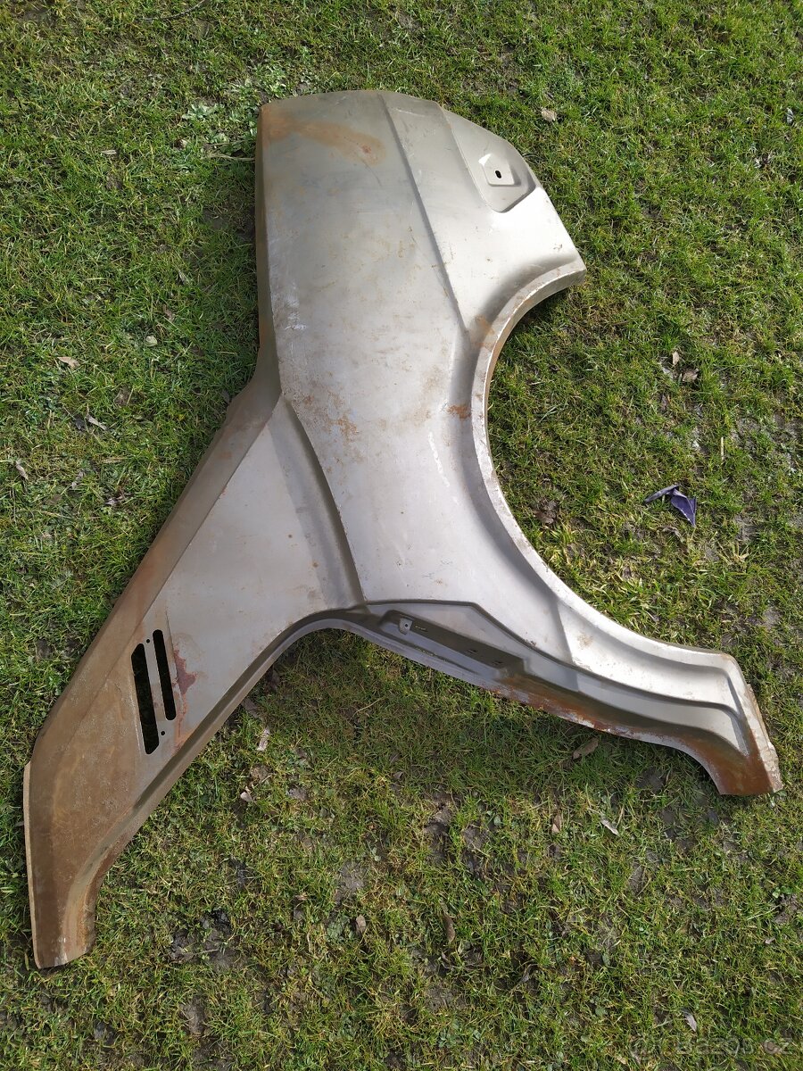 Levá bočnice Škoda - 5