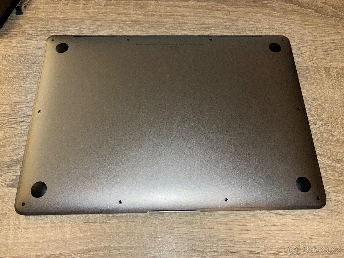 Macbook Air M1 2020 256gb vesmírně šedý - 5