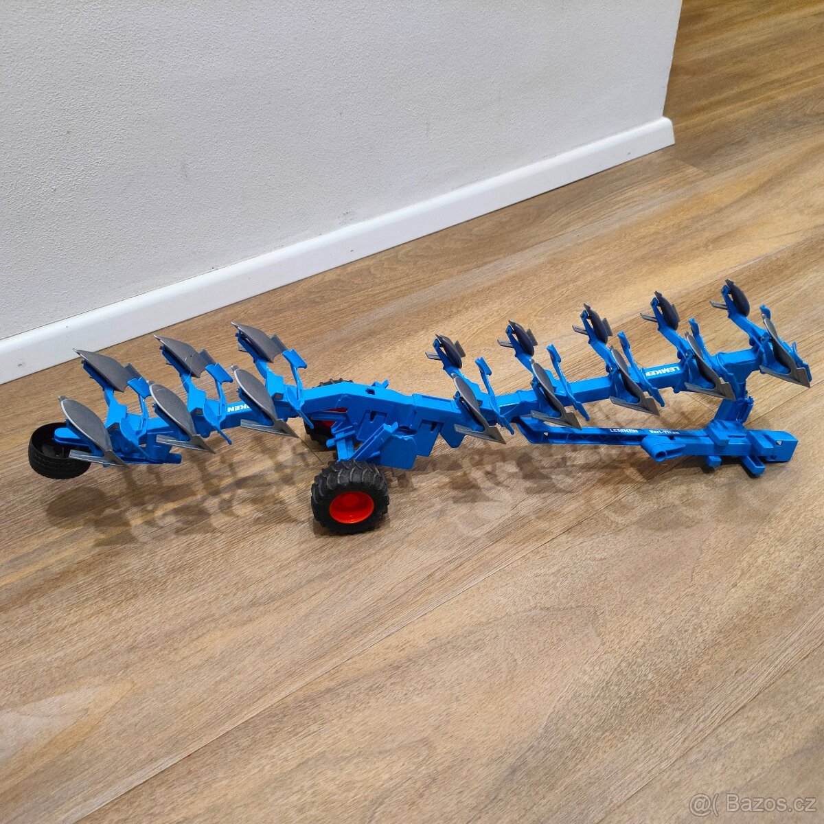 Bruder secí mašina,pluh, lis na kulaté baliky - 5