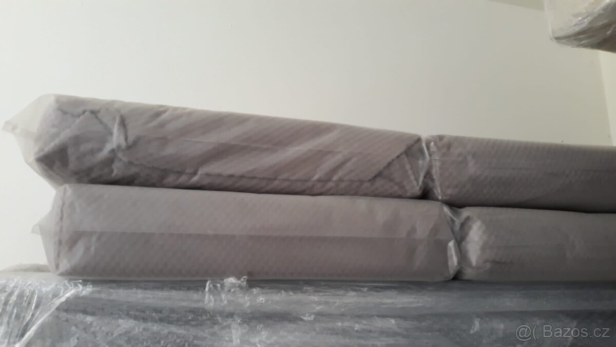 Starožitný nábytek - 5