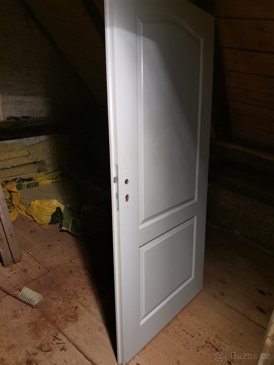 Bílé interiérové L 90 - 5