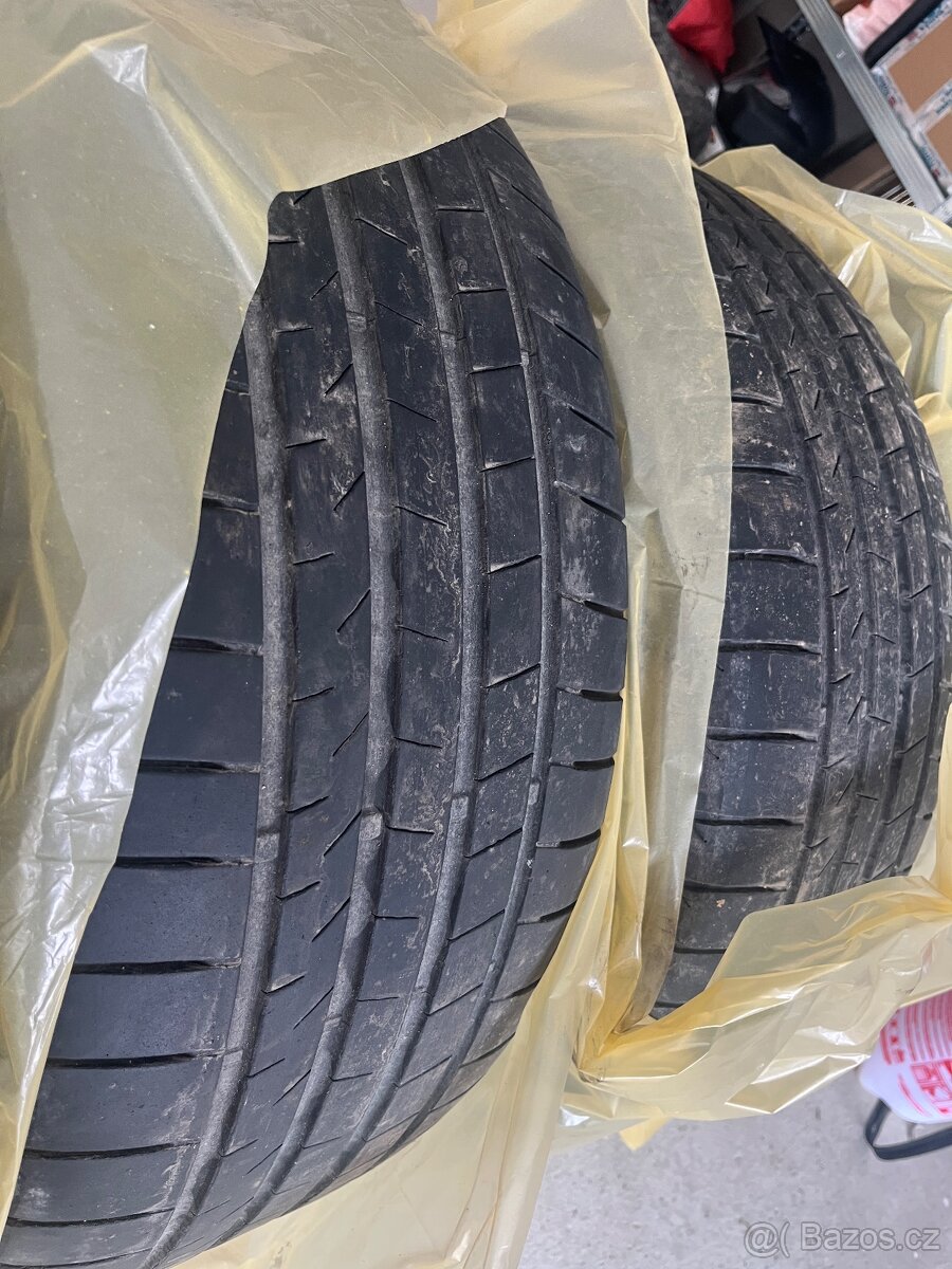 Prodam bridgestone 255/50 r20 letni - 5