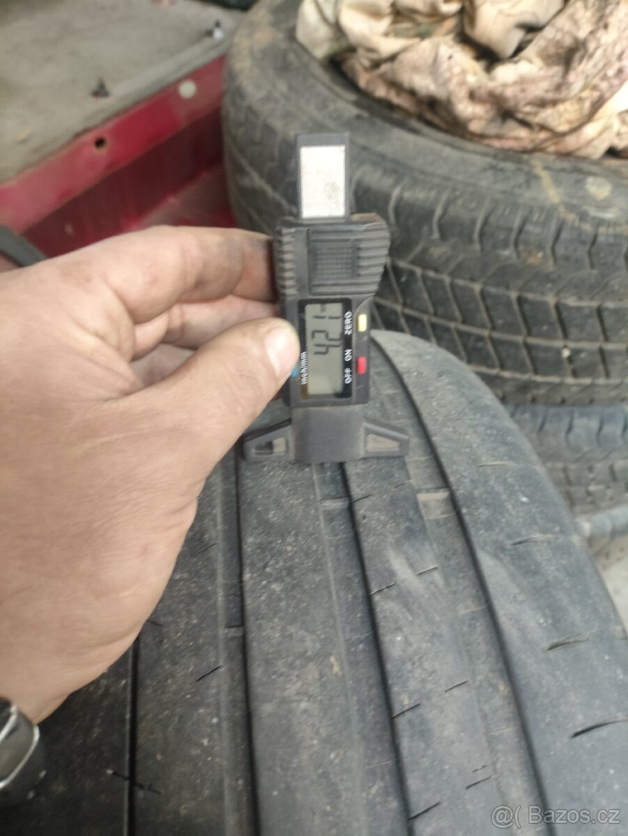 Letní pneu 225/40/18 - 5