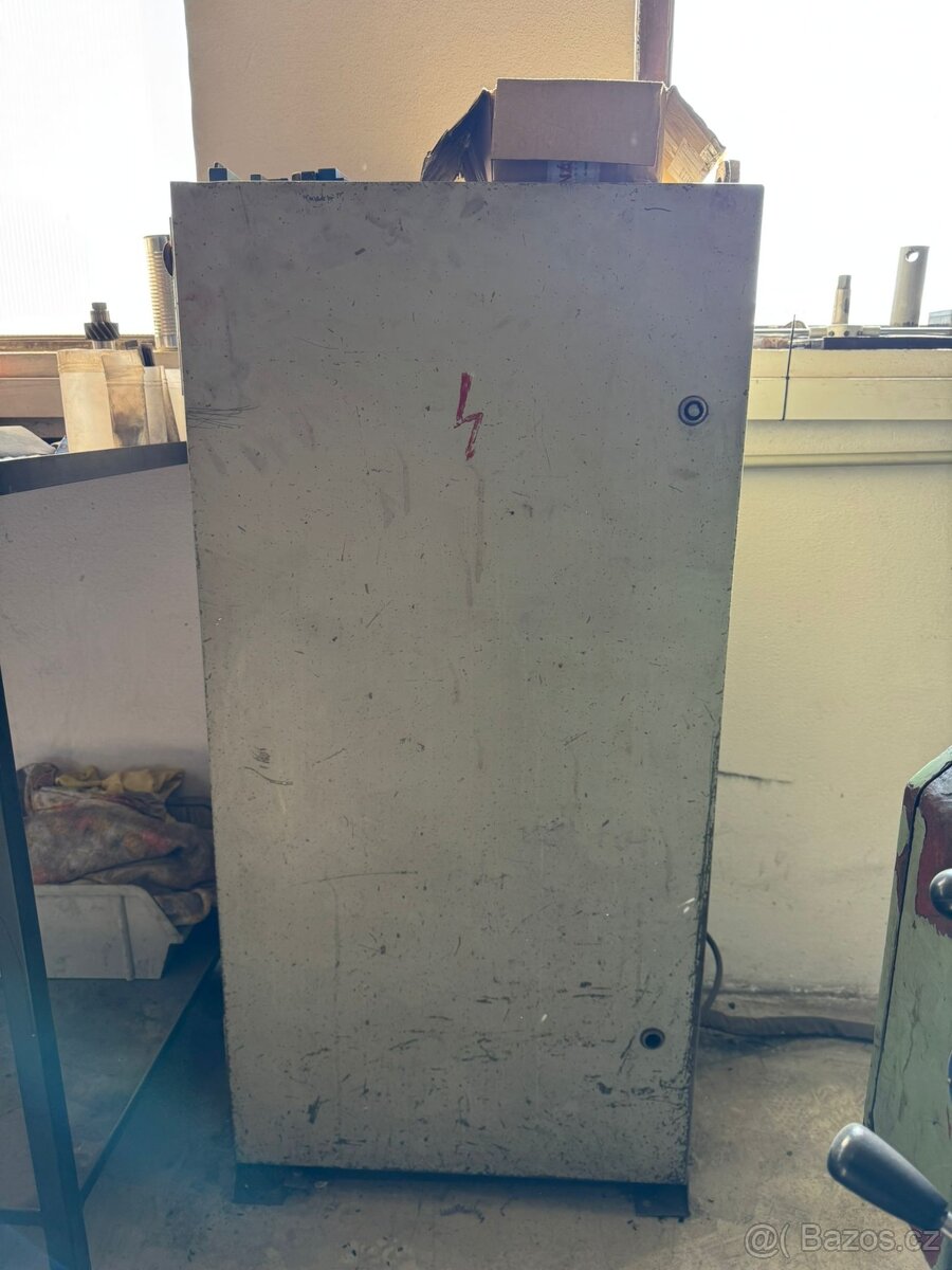 hrotový soustruh TOS SU50A - 5