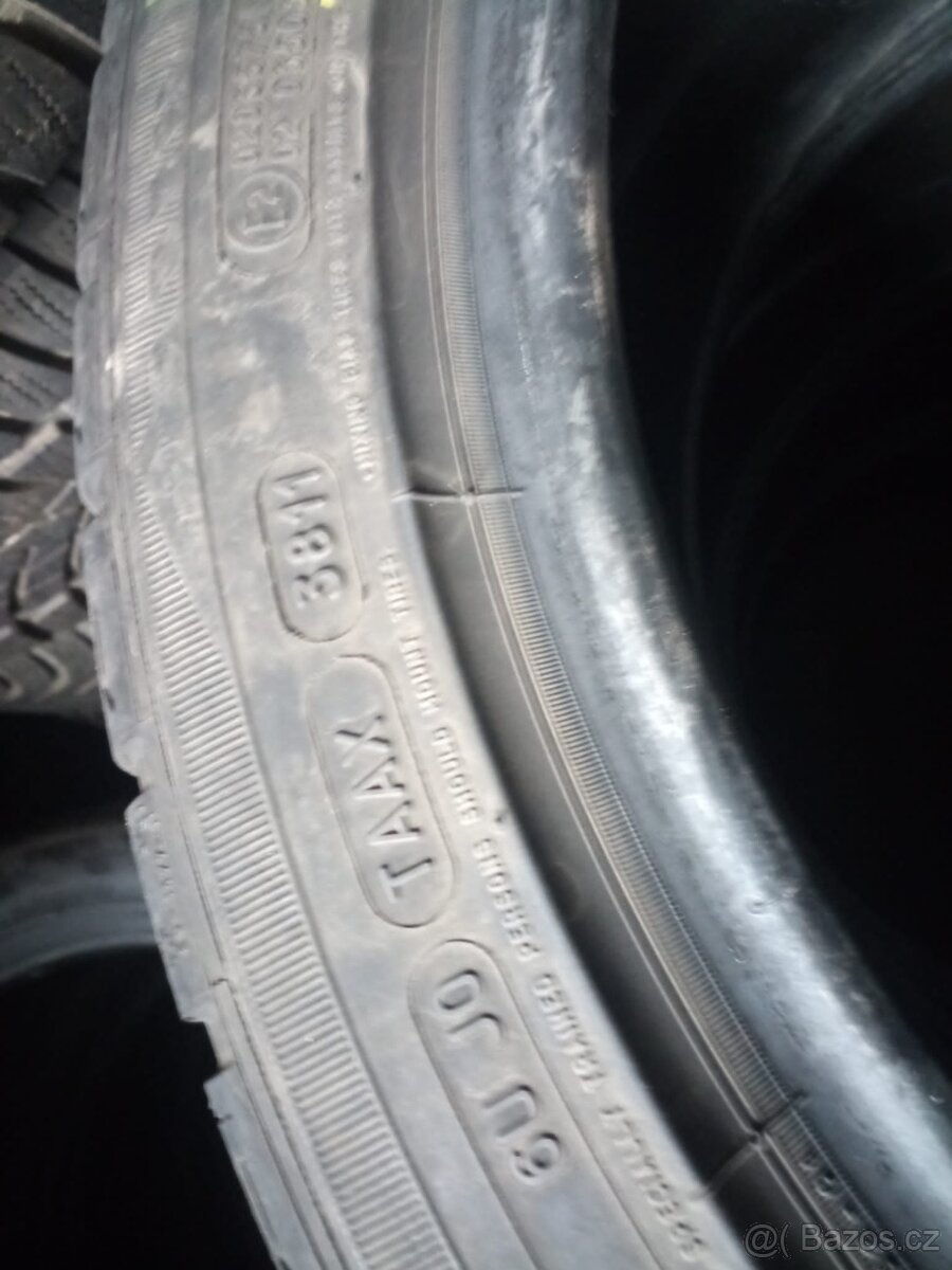 255/40/18 95v Michelin - zimní pneu 2ks - 5