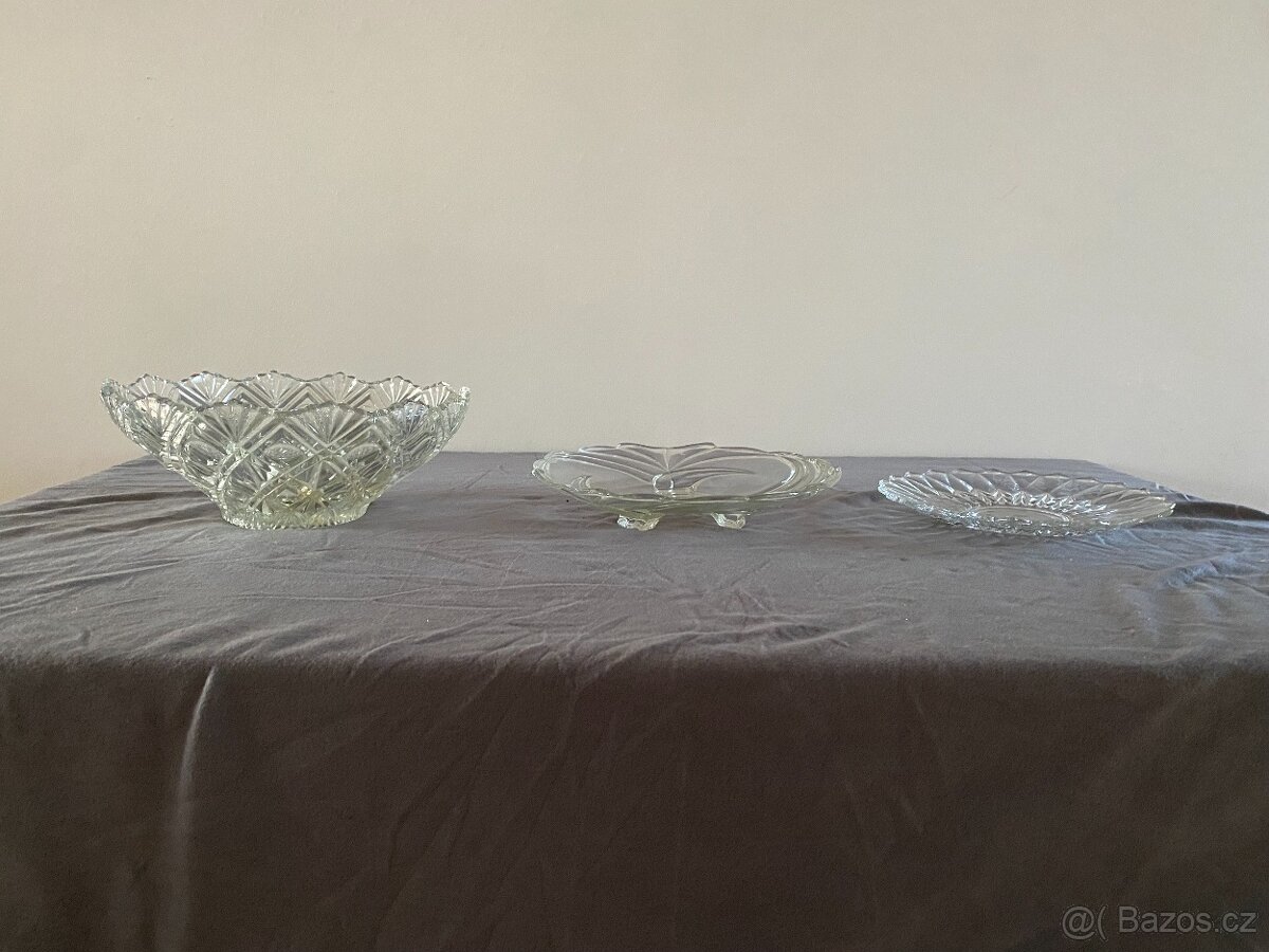 Skleněné mísy, tácy a podnosy - 5