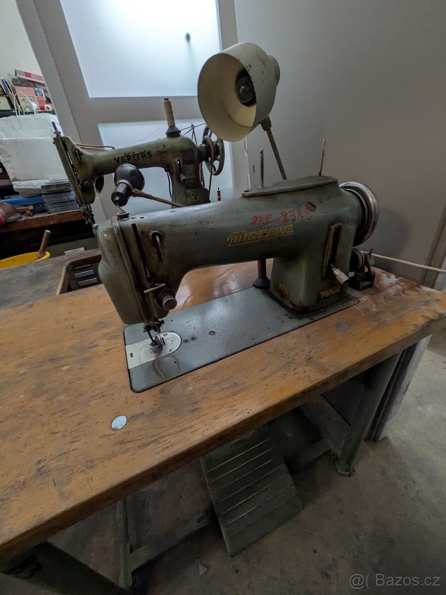 Průmyslové ramenné šicí stroje - 5