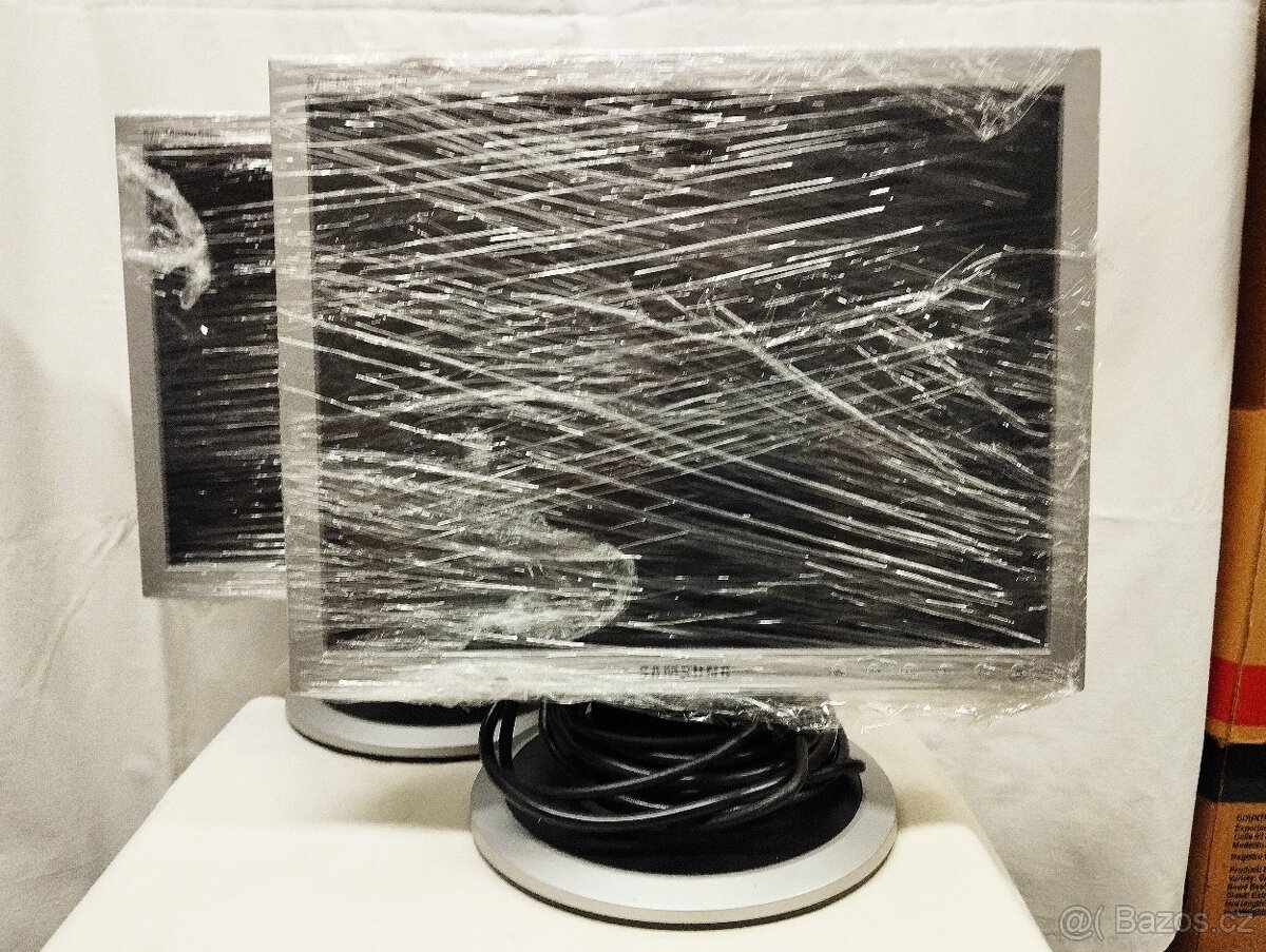 Prodám použité monitory k PC 5ks - 5