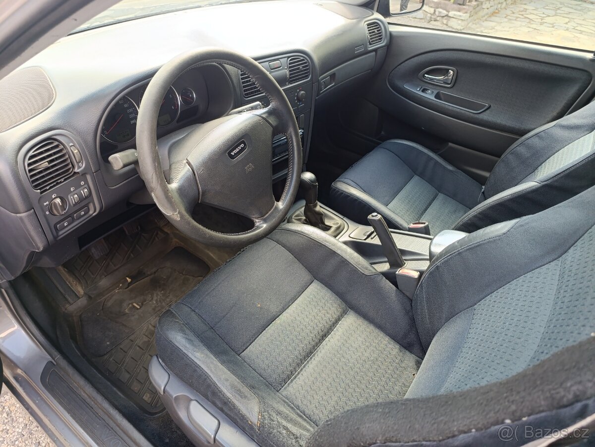 Volvo V40 1.9 D - 5