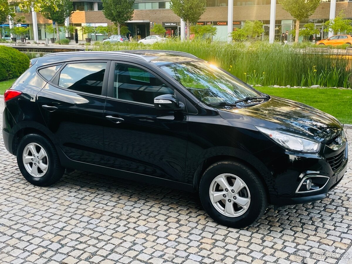 Hyundai ix35 2.0i BENZIN AUTOMAT VYHŘEV SERVISKA - 5