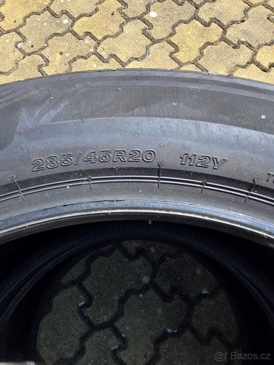 Prodám letní pneu Bridgestone R20 - 5