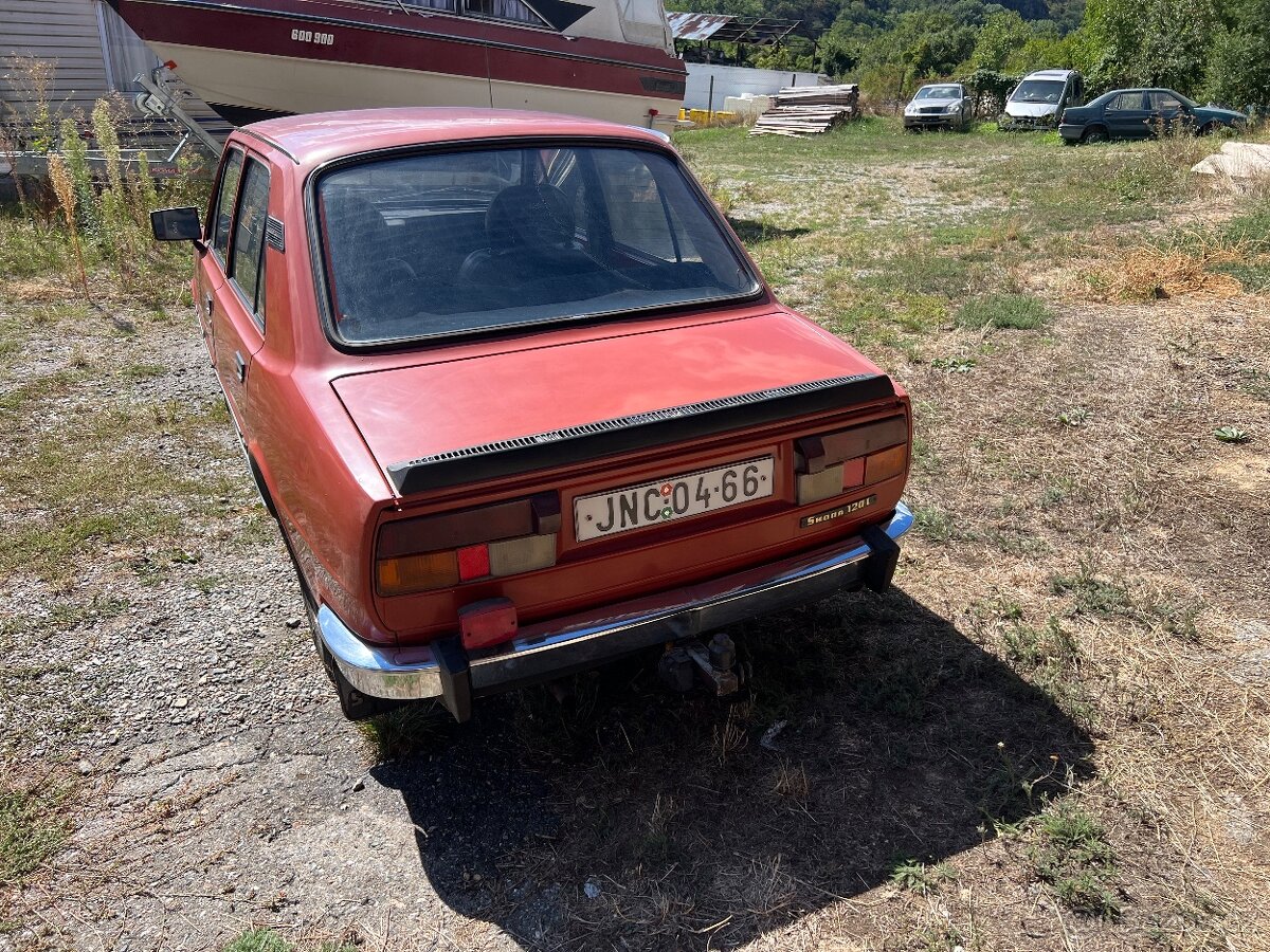 Skoda 120L - 5