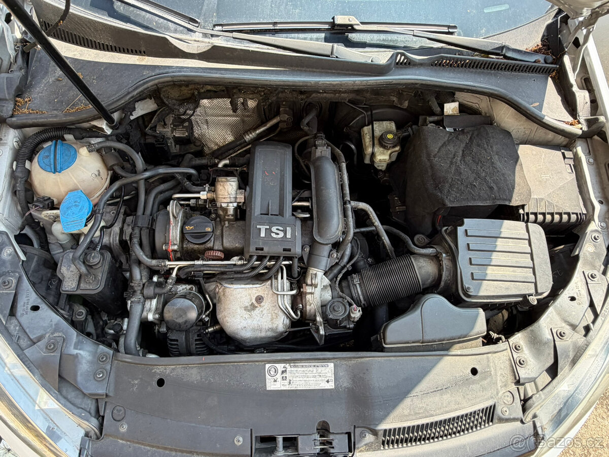 Volkswagen Golf 1.2TSi - vada motoru - 5