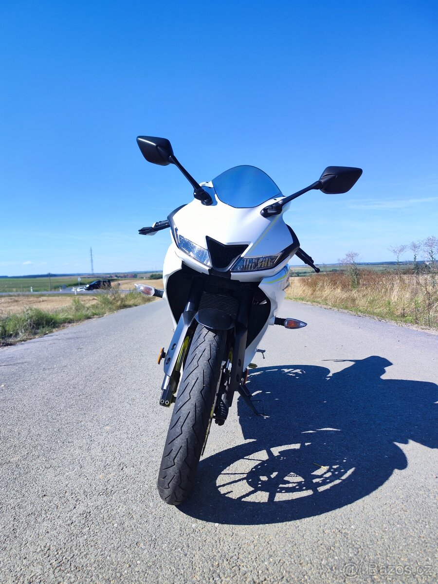 Yamaha YZF125R - 5