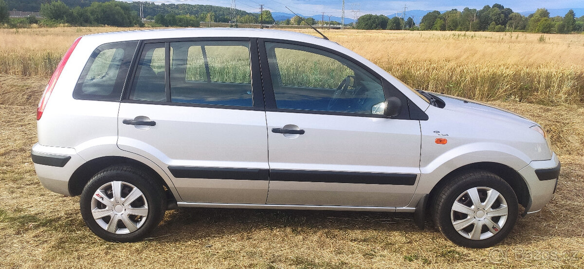 Prodám Ford Fusion 1.4l benzín 59kW. - 5