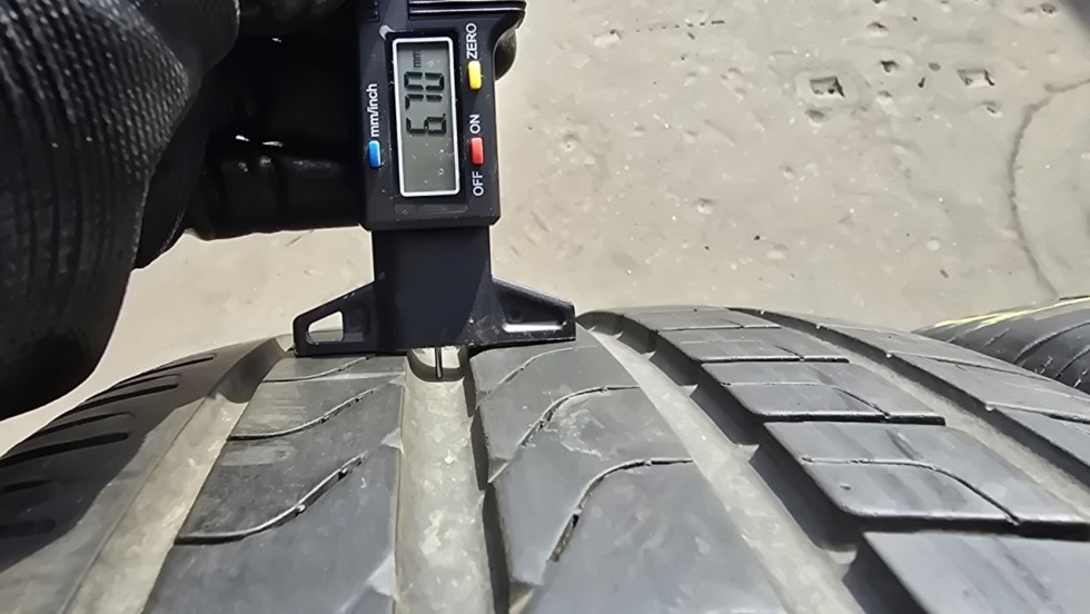 Letní pneu 235/50/19 Pirelli - 5