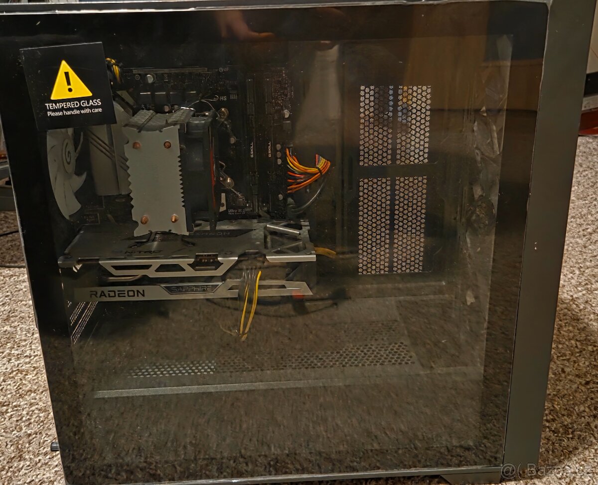 Herní PC / RX6600 XT / I5 9600KF / 16GB ram - 5